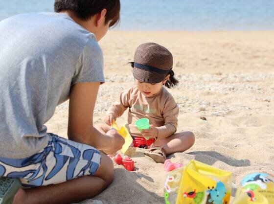 お部屋からすぐにアクセスできるフサキビーチ。思いっきり砂遊びを楽しんでいただけます。