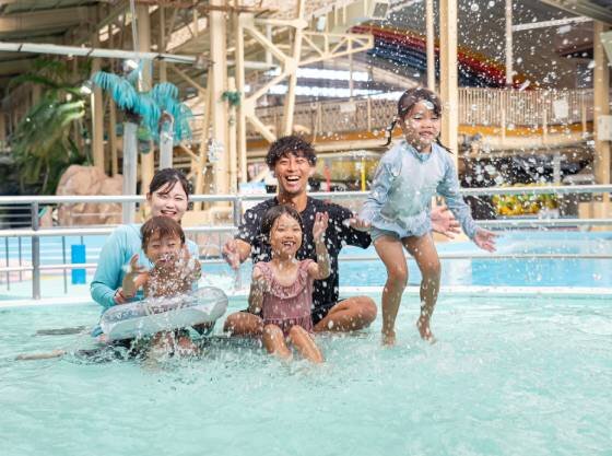 水深10ｃｍの「天使の水場」で、み～んな笑顔に♪
